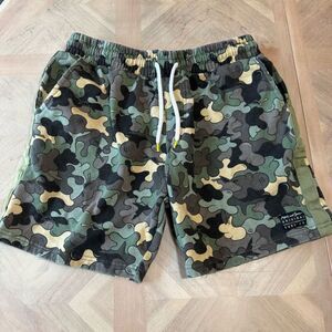 Maui And Sons Mem’s Camo Sweat Shorts Sz Large